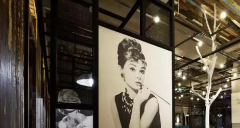 「融創(chuàng)春風(fēng)十里」售樓中心，光影演繹的自然之道！